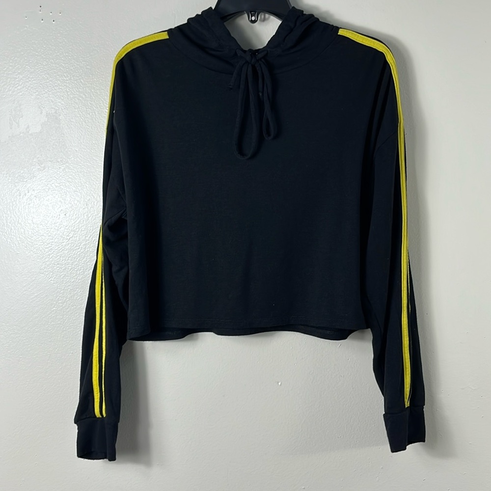 Cali Baby black hoodie women’s size medium with yellow strips